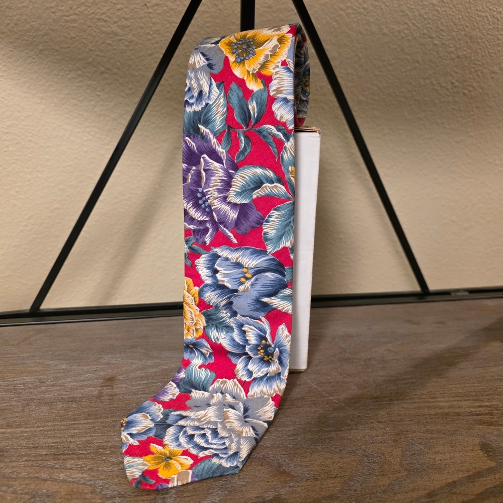 Vtg GANT Mens Necktie Floral Print Silk‎ Blend Red Blue Yellow Purple